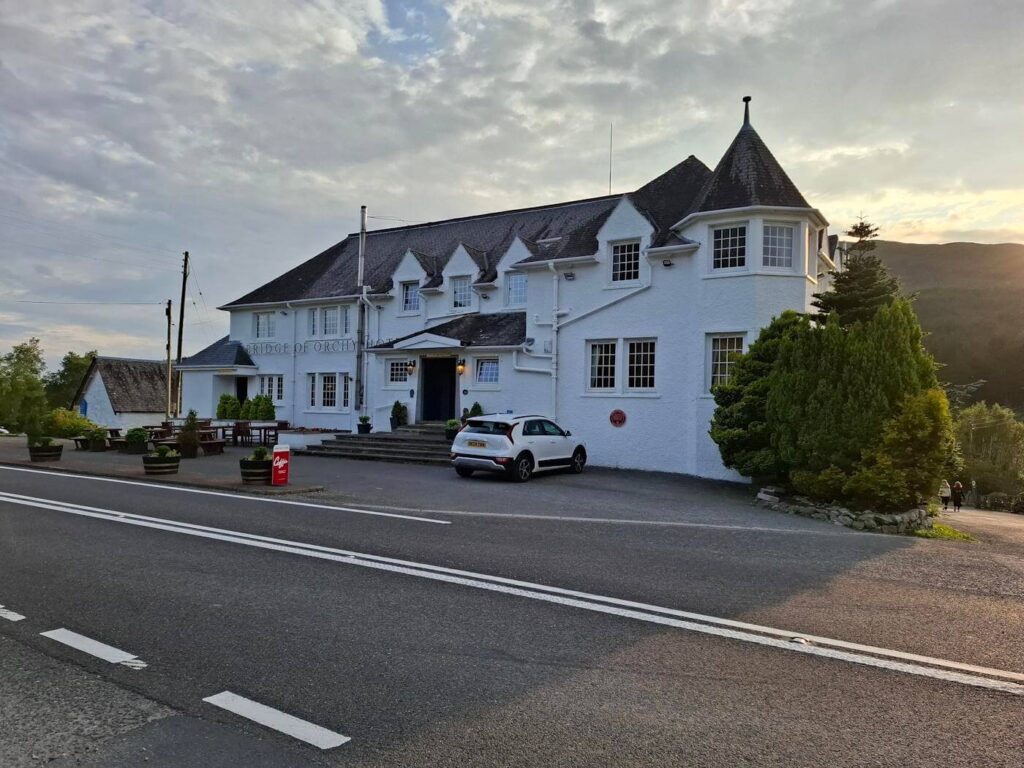 Exterior of the Bridge of Orchy Hotel